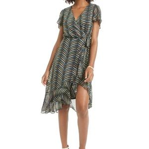 NWT City Studio Women's Belted Printed Short Sleeve V Neck Knee Length